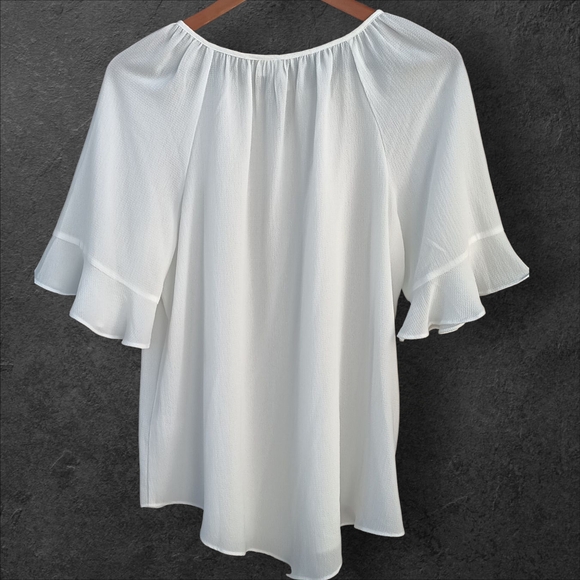 Women’s White Blouse XL with Metal Detail & Ruffle Sleeves - Picture 2 of 3
